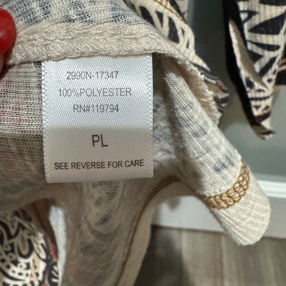 One World Bohemian Print Top with Red and Black Accents Size PL Y2K Hippie Beads - Picture 9 of 12